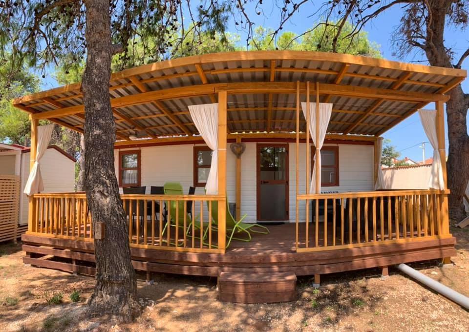 Coral Mobile Home Привлака Экстерьер фото