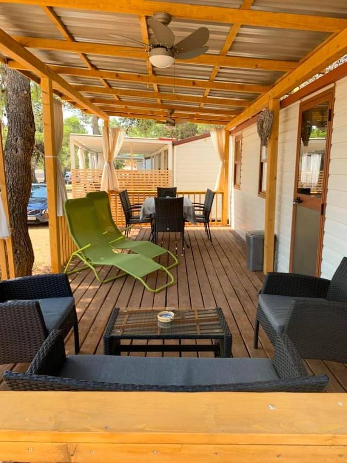 Coral Mobile Home Привлака Экстерьер фото